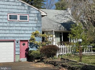 10 Ramson Ave, Ewing, NJ 08628