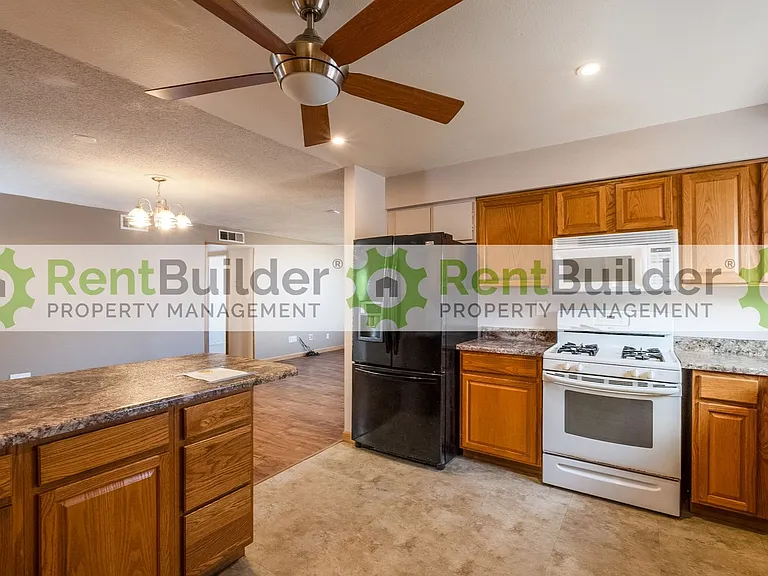 14104 Turner Pl NE — Photo 14