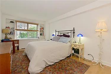Sold by Siderow Residential Group
