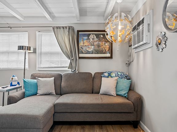 2nd image of 222 S Olympia Ave #2