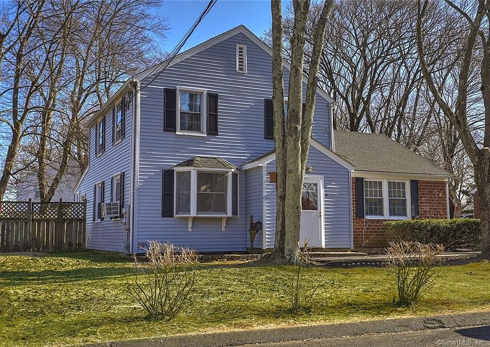 1st image of 19 Garden Dr