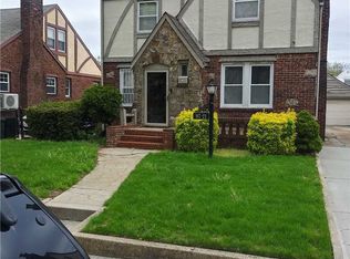 117-21 222nd St, Cambria Heights, NY 11411