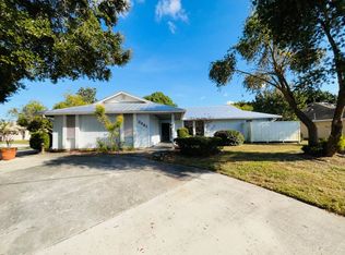 2041 SE Floresta Dr, Port Saint Lucie, FL 34984