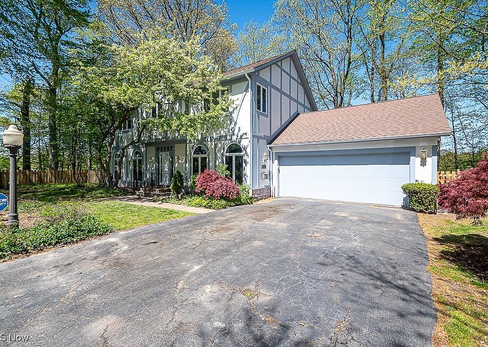 1st image of 22229 Arbor Cliff Ln