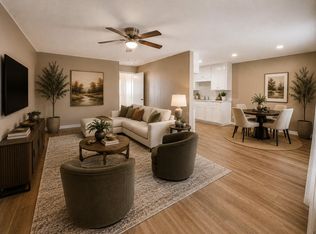 105 Heatonville Dr #6, Huntsville, TX 77320
