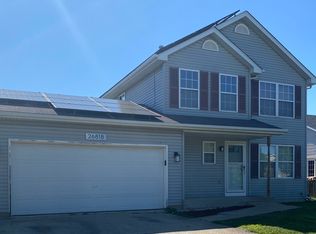 26818 S Woodbriar Ln, Channahon, IL 60410