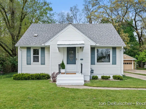 929 Marcia St SW, Wyoming, MI 49509