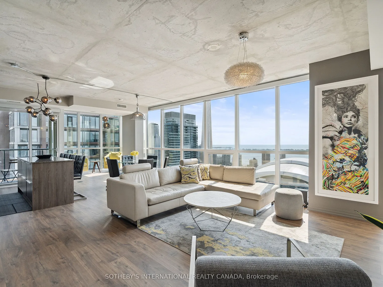 3 bed, $7,000 — Photo 2