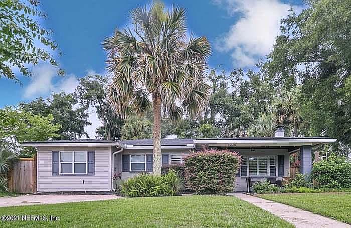 1st image of 4226 Woodmere Dr