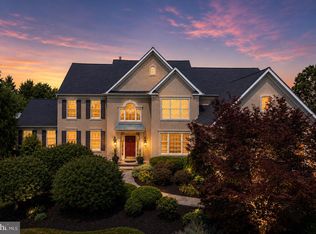 583 Oakmont Dr E, Telford, PA 18969