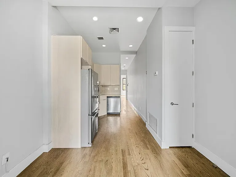 272 Himrod St #2L — Photo 9