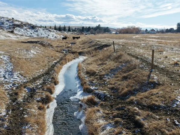 8200 Camp Creek Rd, Manhattan, MT 59741