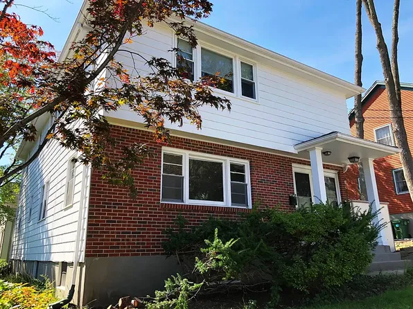 4 Hawthorne St, Watertown, MA