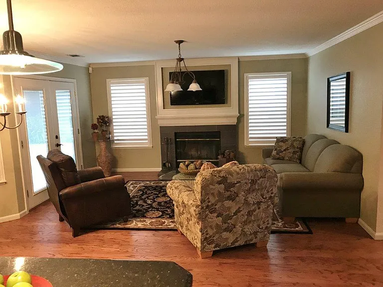 1305 Preston Pl — Photo 13