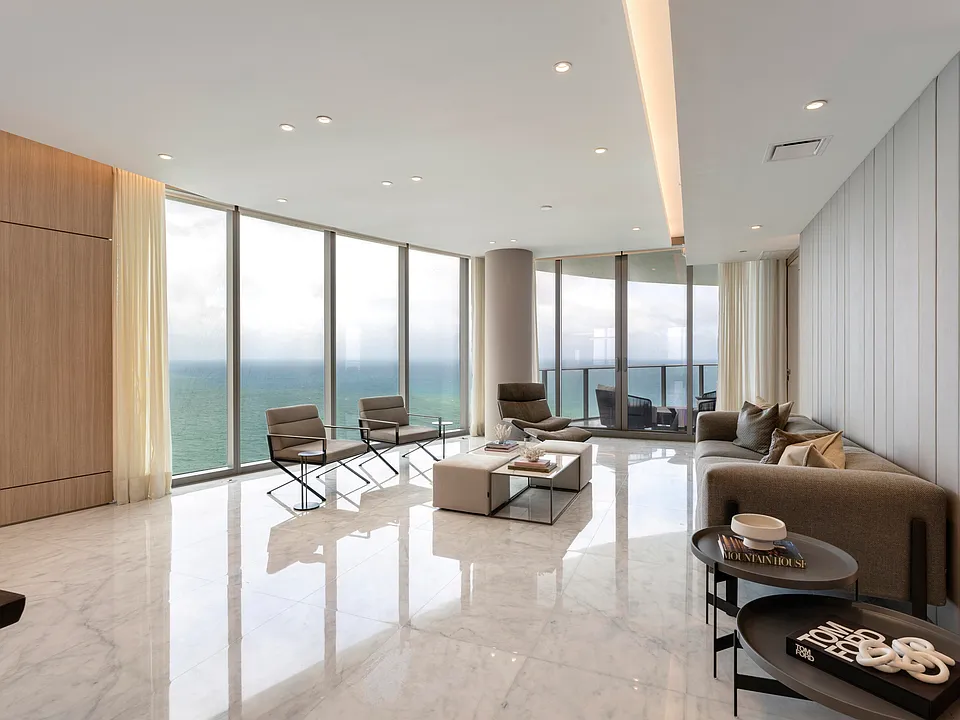 15701 Collins Ave #3901