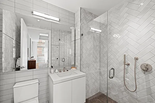 Rented by SERHANT. | media 6