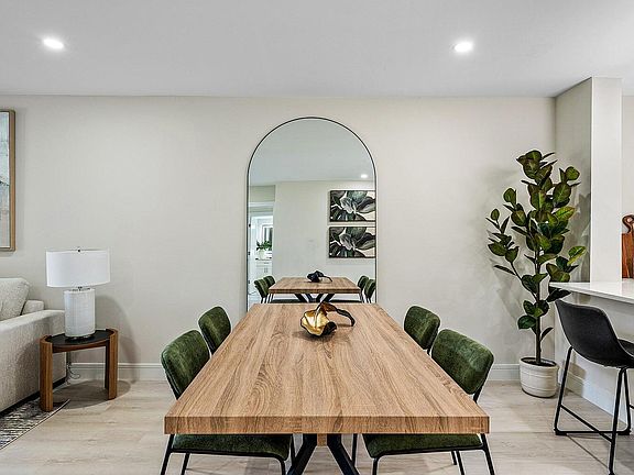 4th image of 20 Southport Lane #D