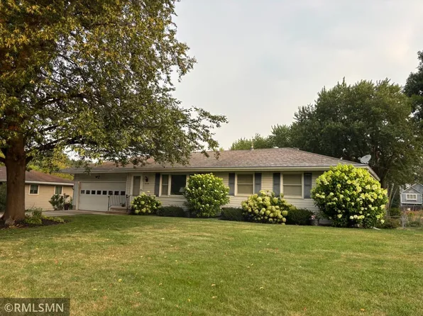 2728 Sunset Ln, Burnsville, MN 55337
