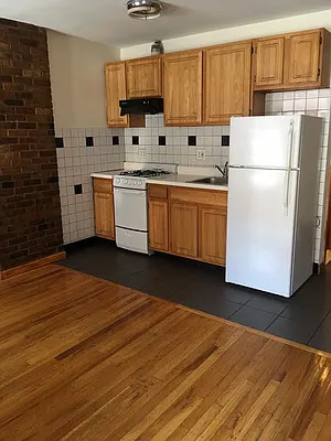 Rented by Ready Group | media 44