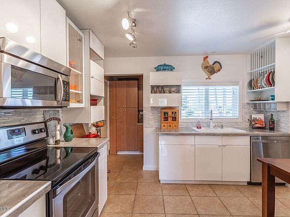 3rd image of 713 S 80TH Street