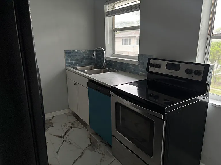 1520 17th Ave N #201 — Photo 7