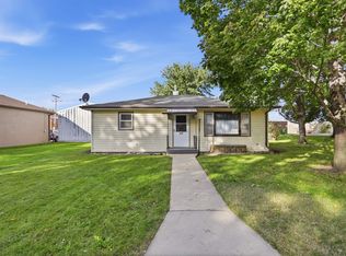417 S Poplar St, Freeman, SD 57029