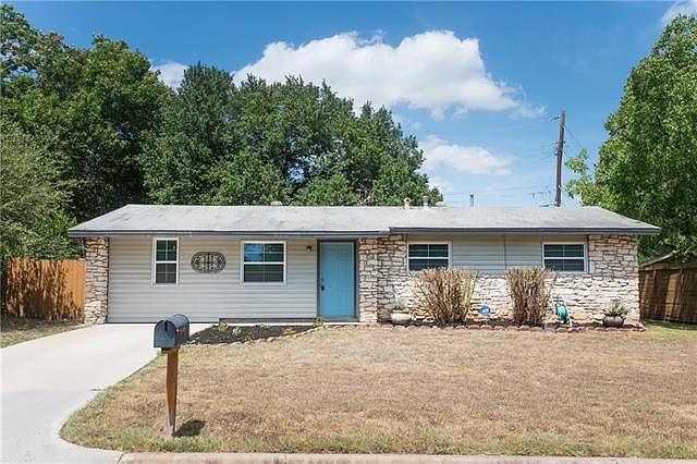 1st image of 1402 Green Forest Dr