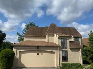 6 Park Gate Dr, Edison, NJ 08820