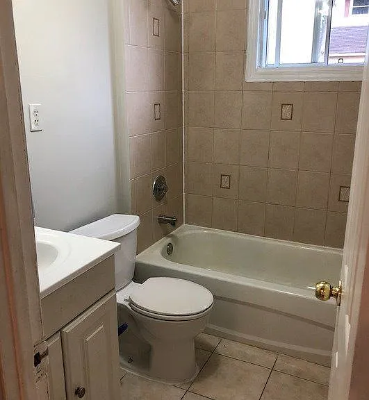 38 Peking Rd #MAIN LEVEL — Photo 26