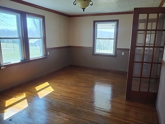 2nd image of 1708 Pyatt Rd