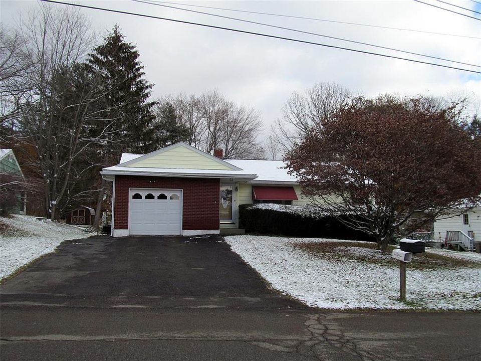2nd image of 22 Frederick Rd