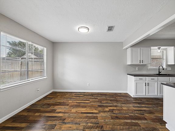 2nd image of 8326 Swan Meadow Ln