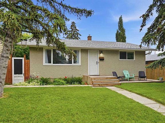 2nd image of 3732 W 45th St SW