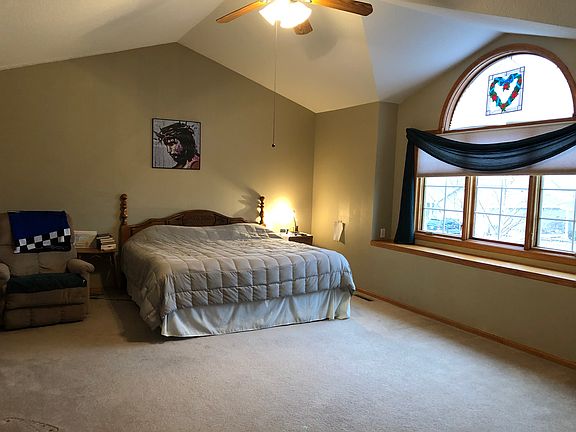 3rd image of 1632 Ashwood Dr
