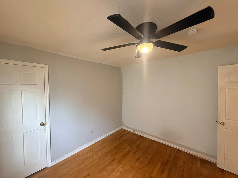 6148 Laura Ave — Photo 25