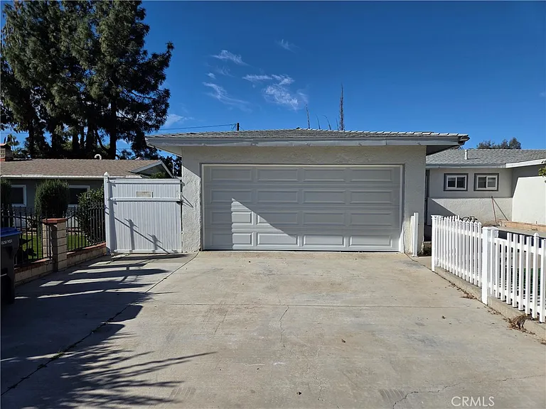 11889 Kilgore St — Photo 13