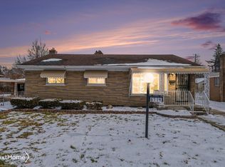 6714 Cranwood Dr, Flint, MI 48505