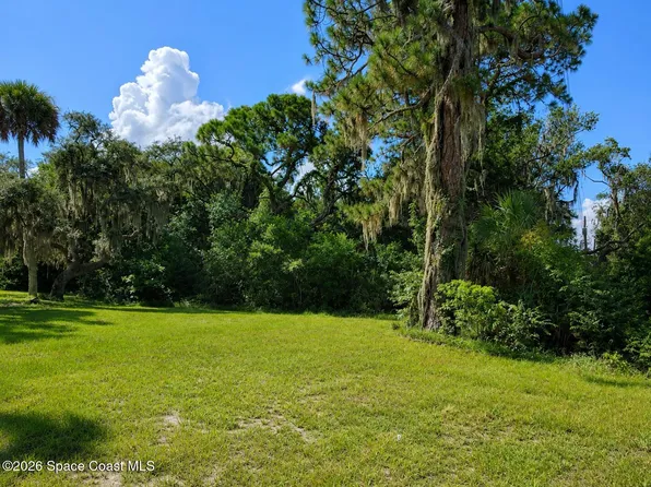 1123 English St, Titusville, FL 32796