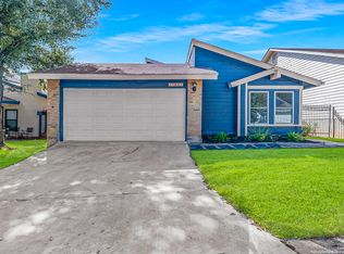 11827 Greenwood Village, San Antonio, TX 78249