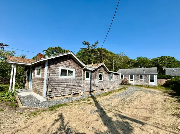 47 Winemack Street, Oak Bluffs, MA 02557
