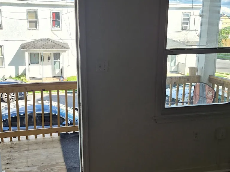505 N Bromley Ave — Photo 10