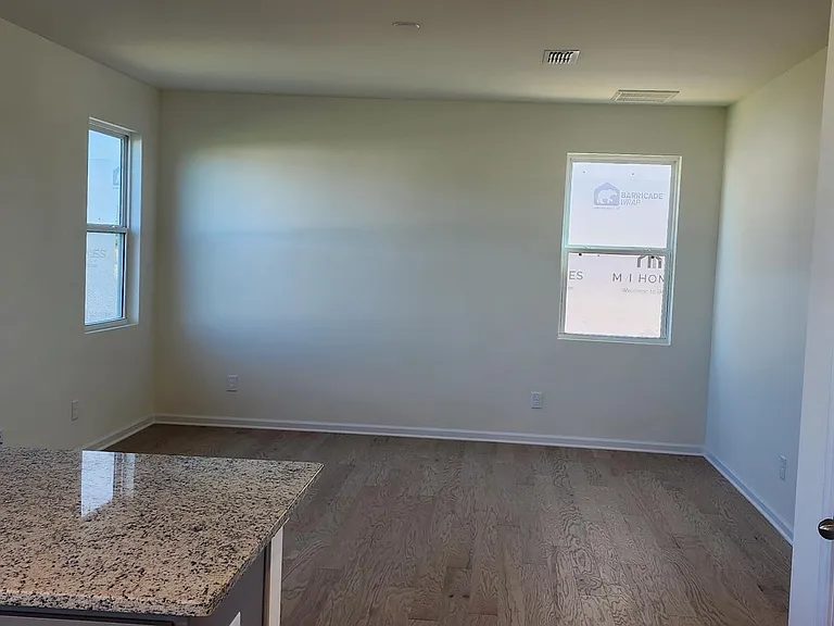 1544 Banham Dr — Photo 12
