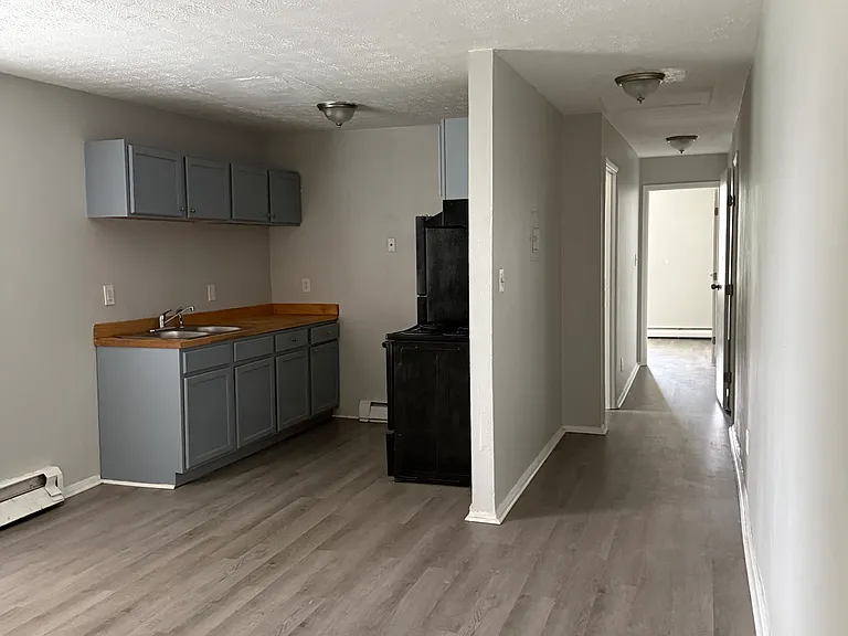 2338 Kemper Ln #11 — Photo 2
