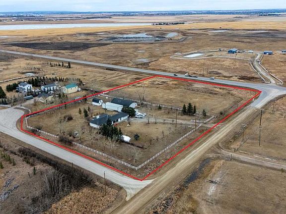 2nd image of 233239 E Glenmore View Rd