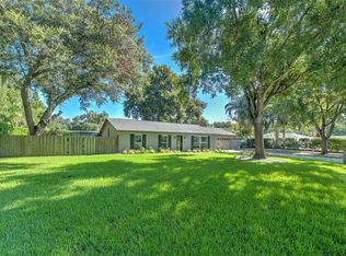 1712 Sakura Dr, Valrico, FL 33596