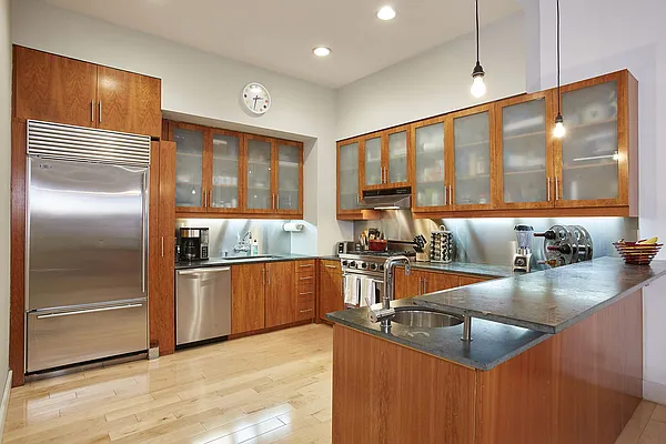 Sold by Stribling | media 17