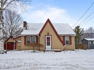 12 2nd St, Adams, MA 01220