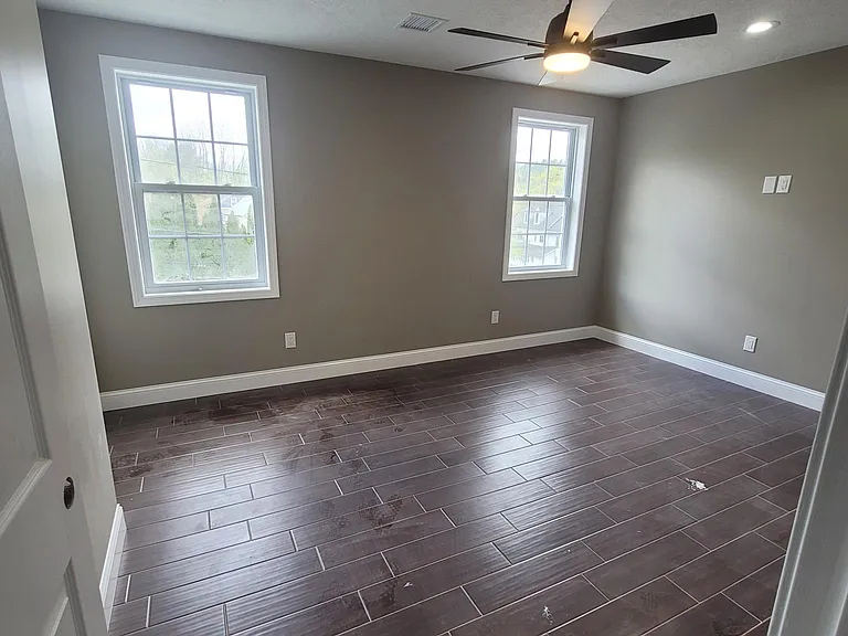 3010 Maple St — Photo 11
