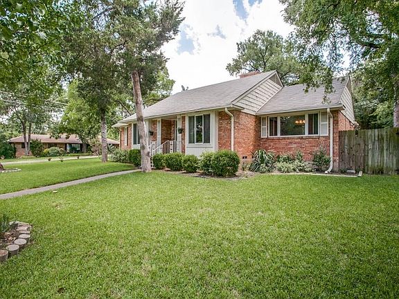 3rd image of 2510 Whitewood Dr