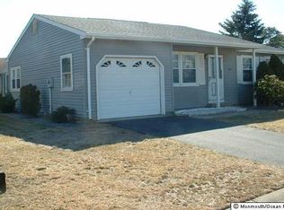 15 Mill Rd, Manchester Township, NJ 08759